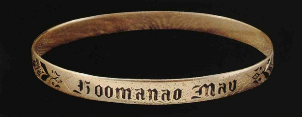 Queen Liliuokalani’s bracelet with the words “Hoomanao mau” (“Lasting remembrance,” or ho’omana’o mau).
